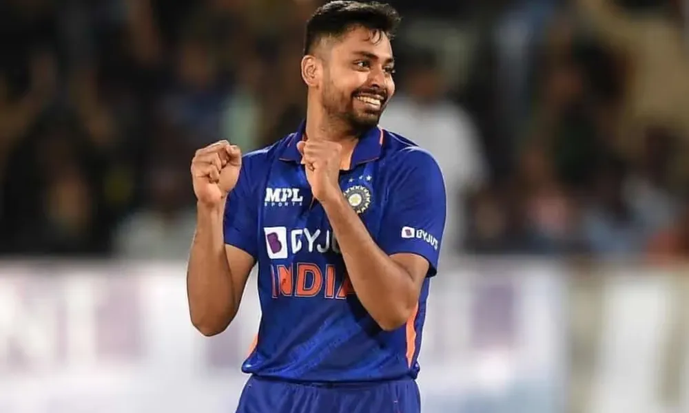 Avesh Khan : Journey of India's Rising Fast Bowling Star