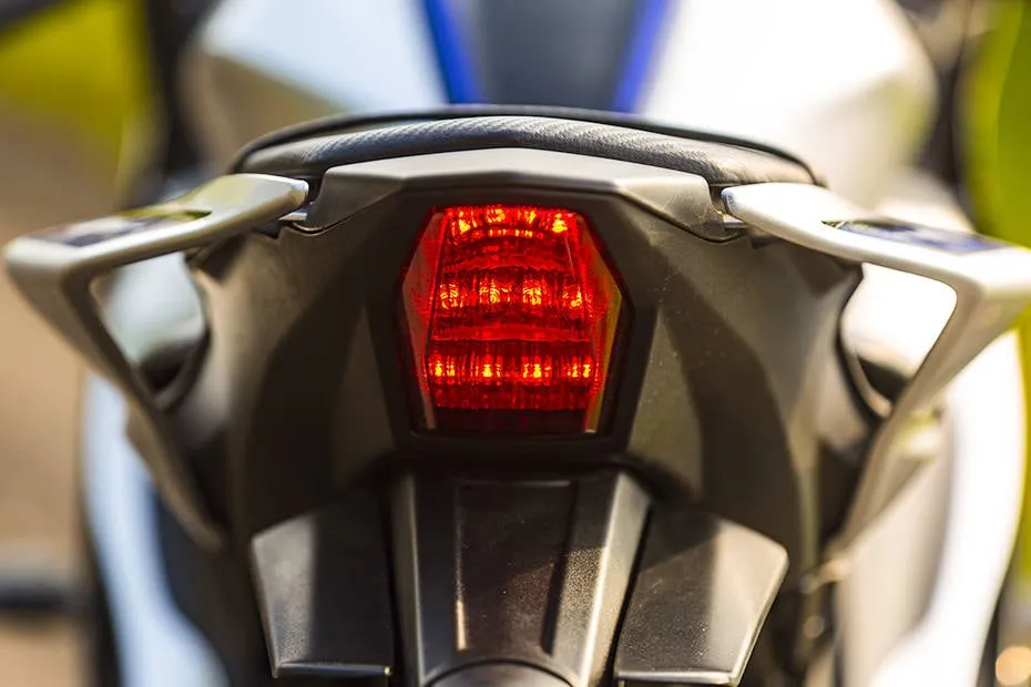 R15 V4 Design and Styling