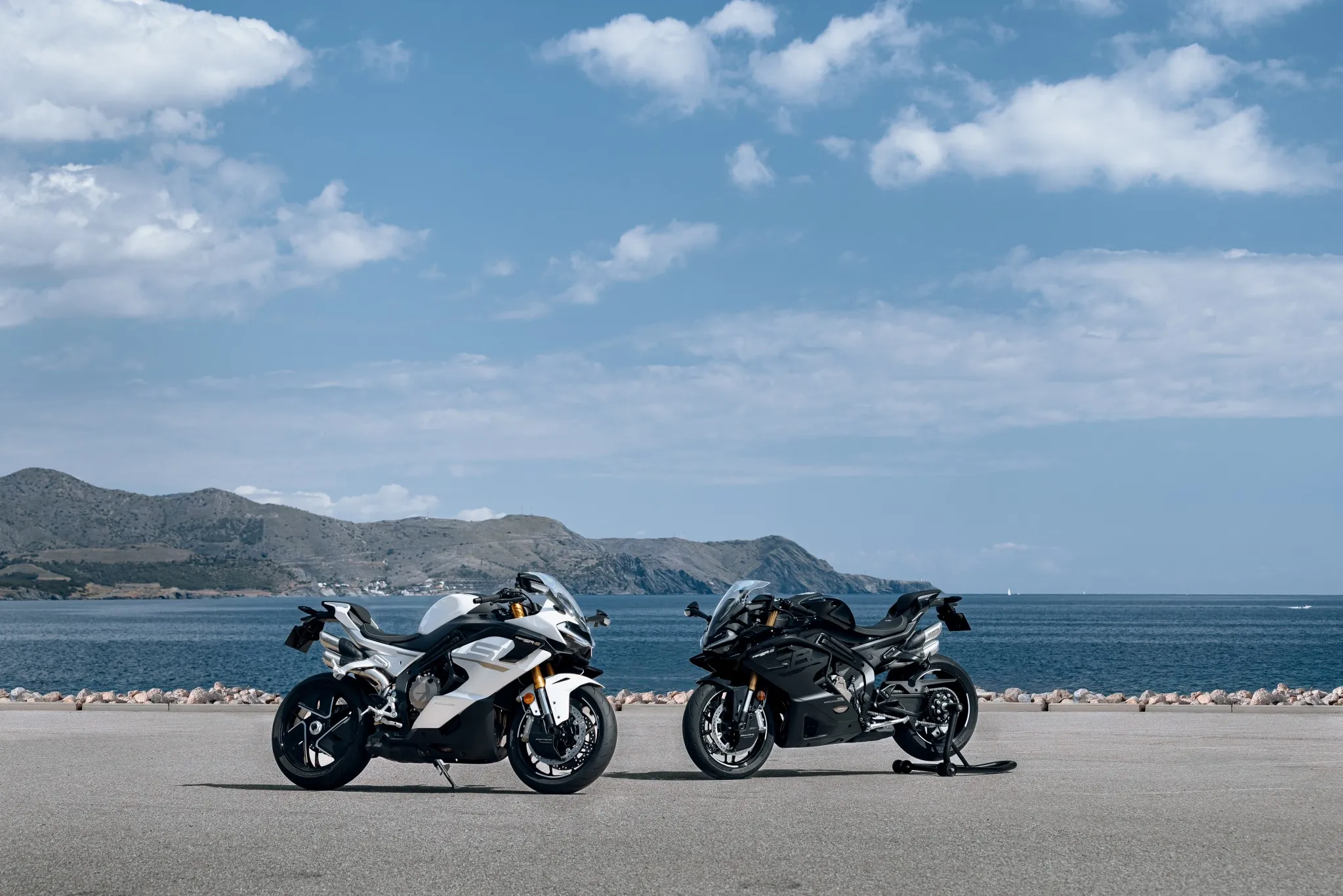 CFMoto 750SR-S 749cc Inline-Four Engine