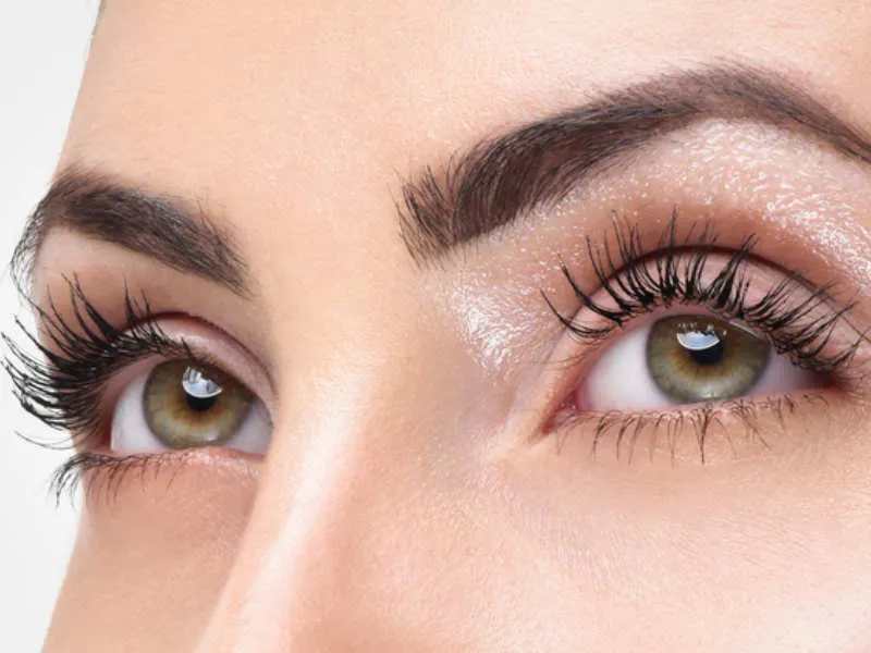 natural oils for eyelashes