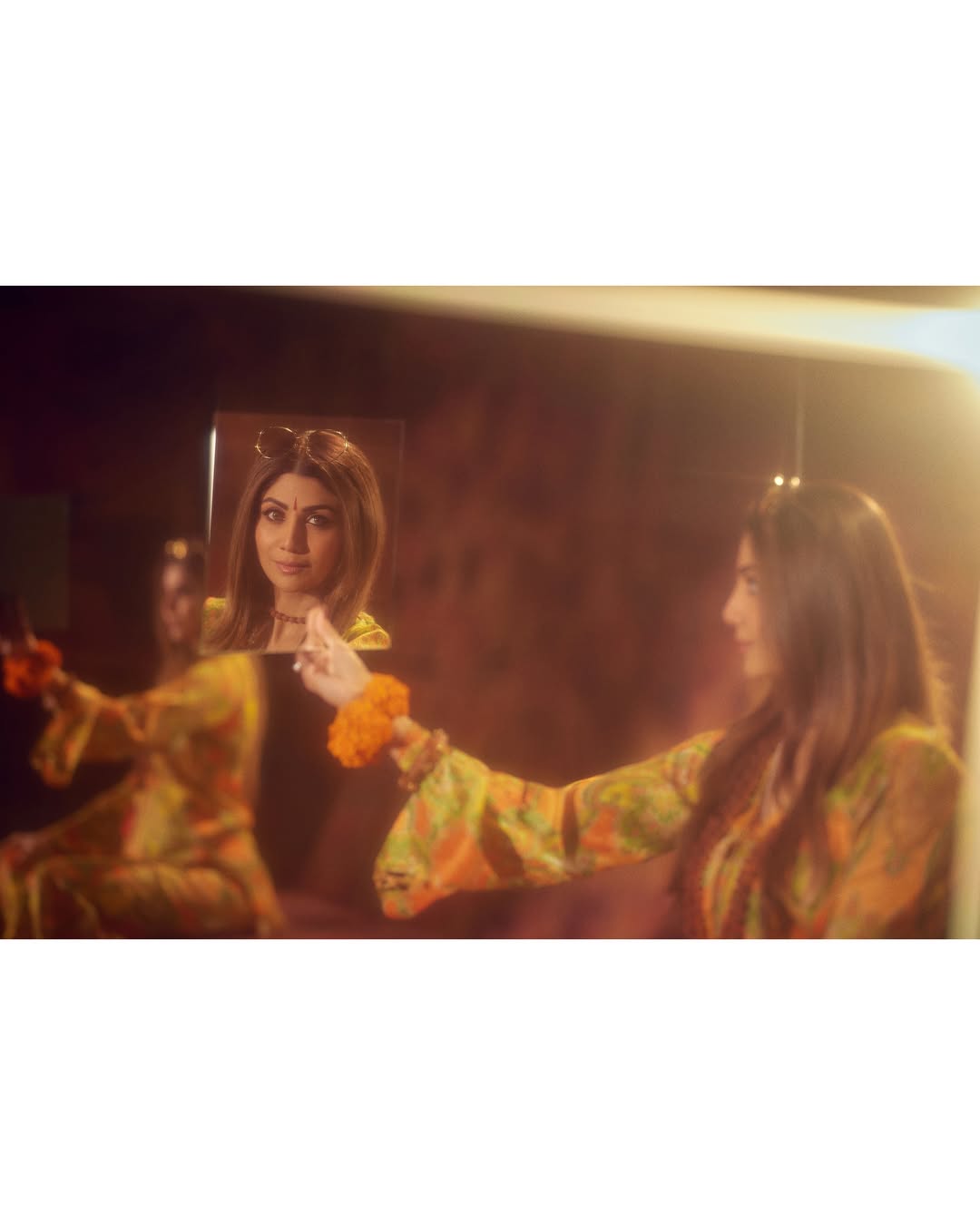 Shilpa Shetty retro hippie look