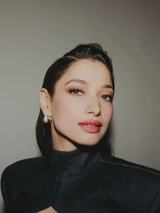 Styling Choices and Accessories for Tamannaah Bhatia's Denim Dress