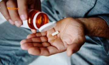 Should You Take Supplements On An Empty Stomach? Comprehensive Guide