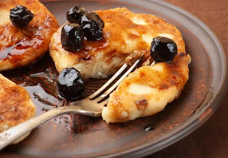 Sugary desserts damage liver