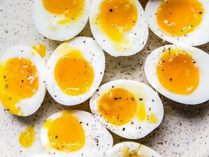 how many eggs per day