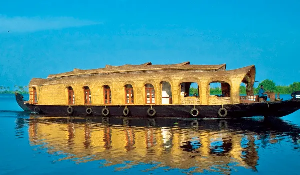 Kerala Houseboat in Backwaters