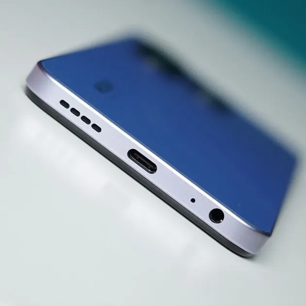 Itel Zeno 10 - 5