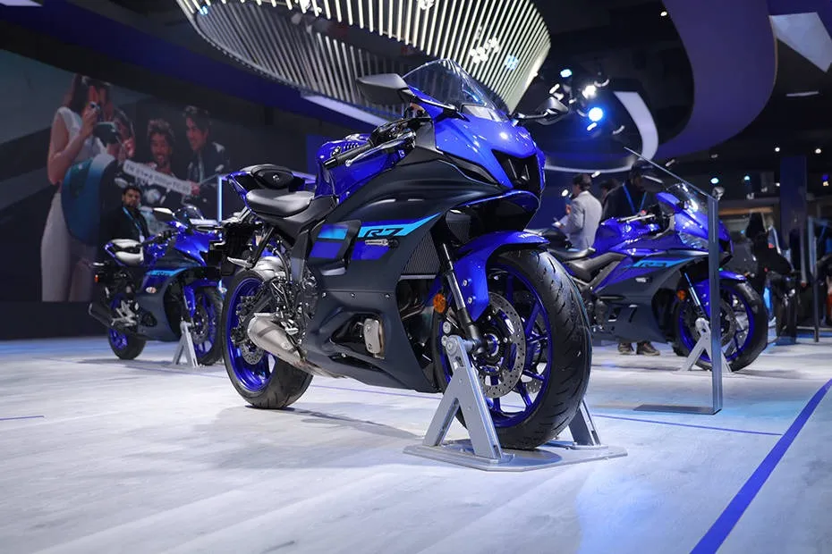 Yamaha R7 2025