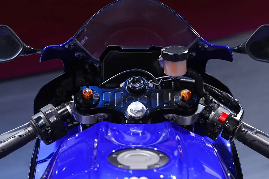 Yamaha R7 Image 6