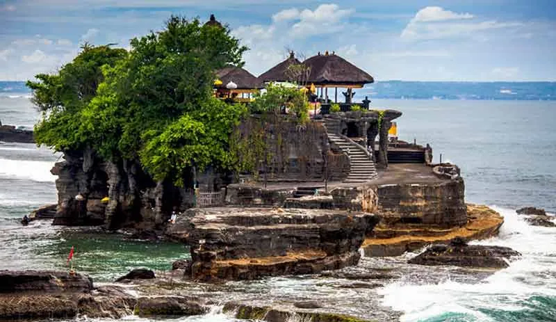 South Bali attractions 2025 Tanah Lot beaches temples