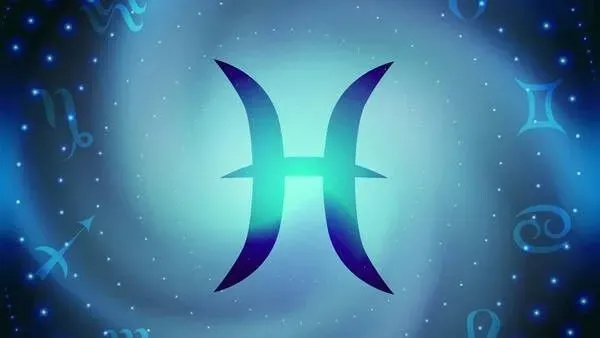 Pisces reflection by water