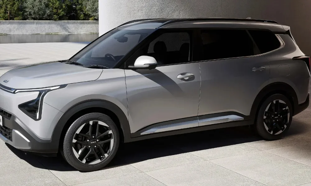 Kia Carens Clavis HTX(O) variant new six-seater prices