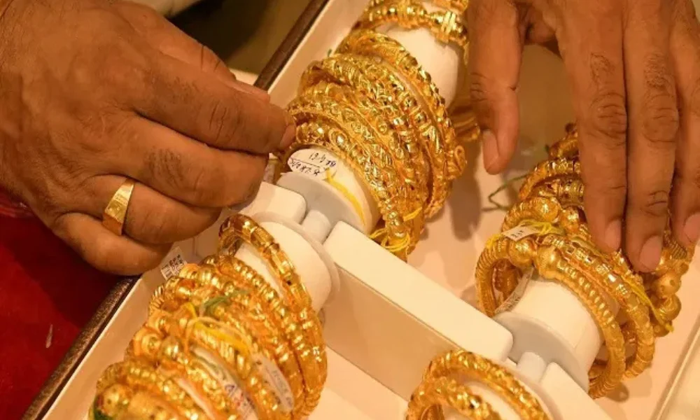 gold silver price prediction