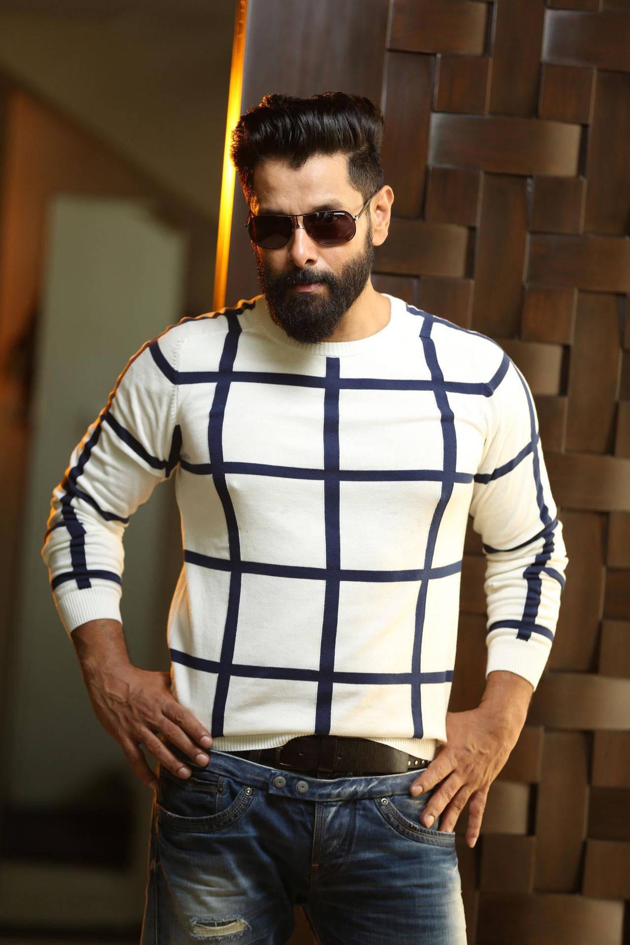 Vikram in a Cool Sunglass Look HD Image