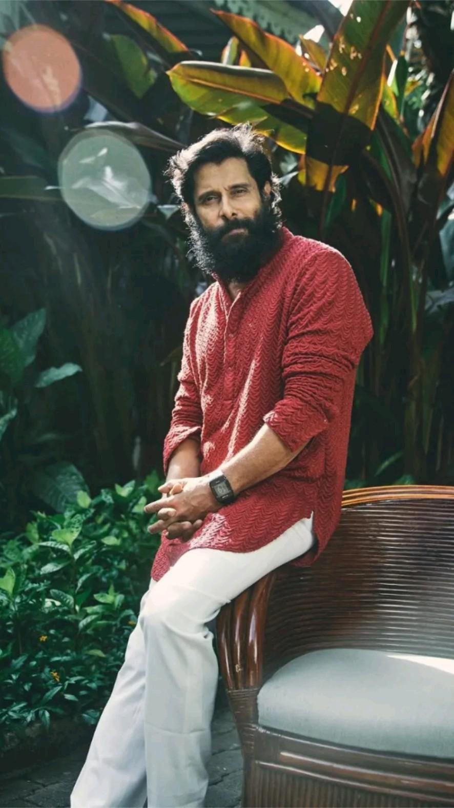 Vikram Red Dress Wallpaper