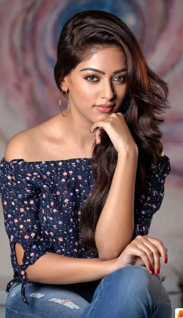 Anu Emmanuel Casual Glam Look Hd Wallpaper