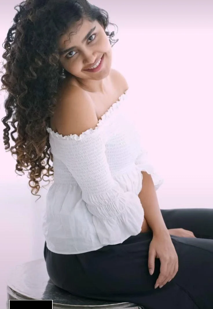 Anupama Beauty in White Dress Hd Wallpaper
