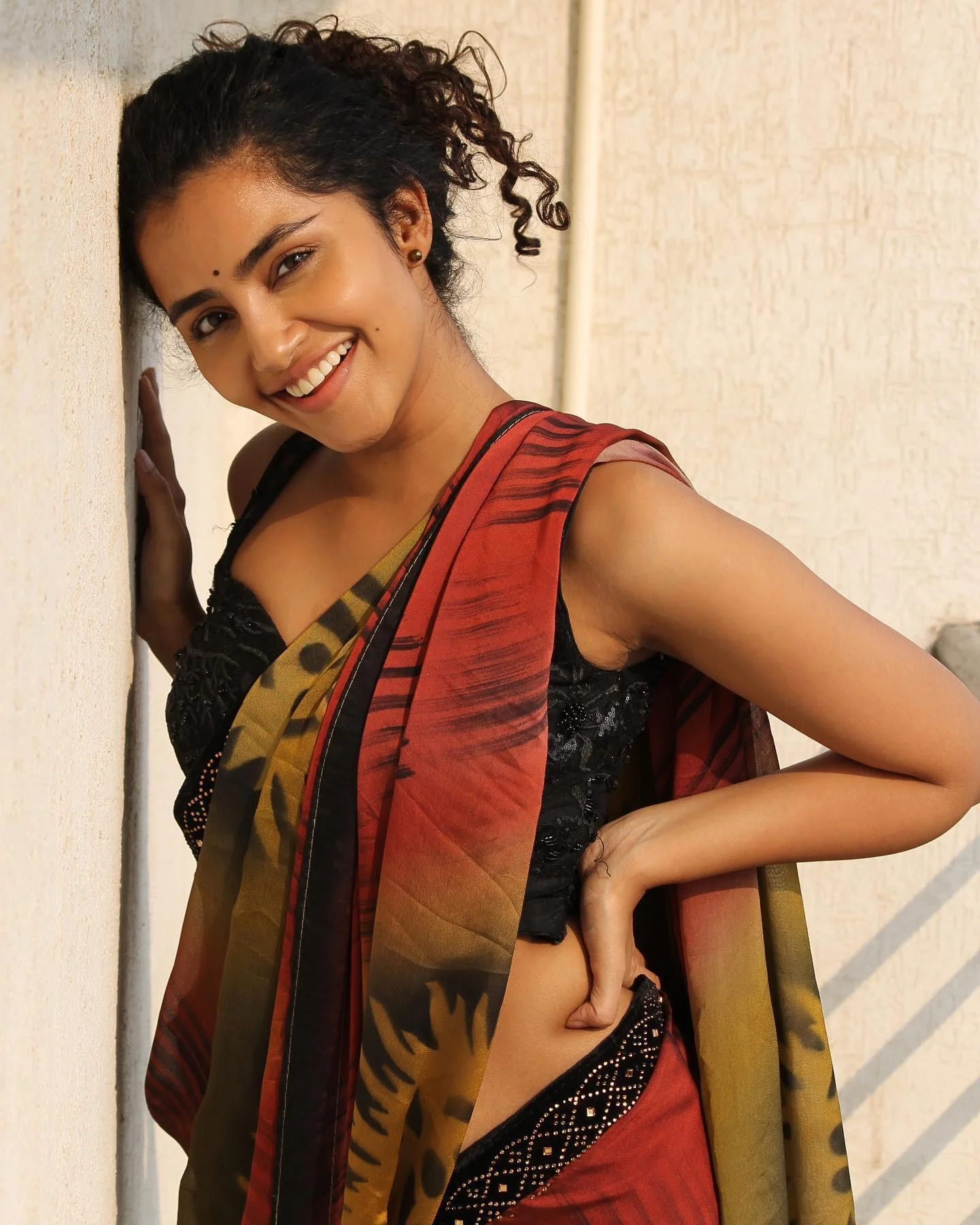 Anupama Parameswaran in Elegant Saree Look Image
