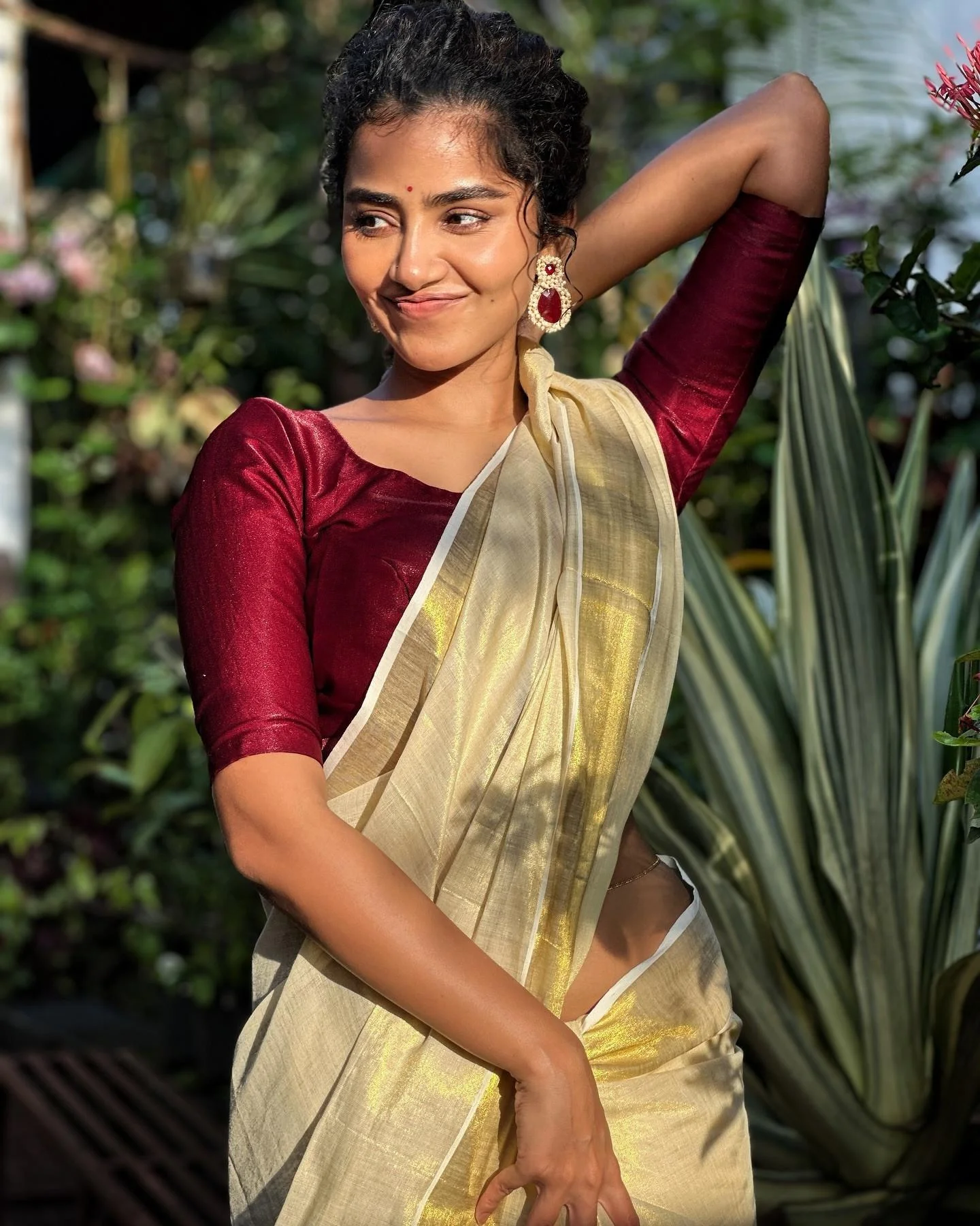 Anupama Parameswaran in Kerala Saree Look Hd Pic