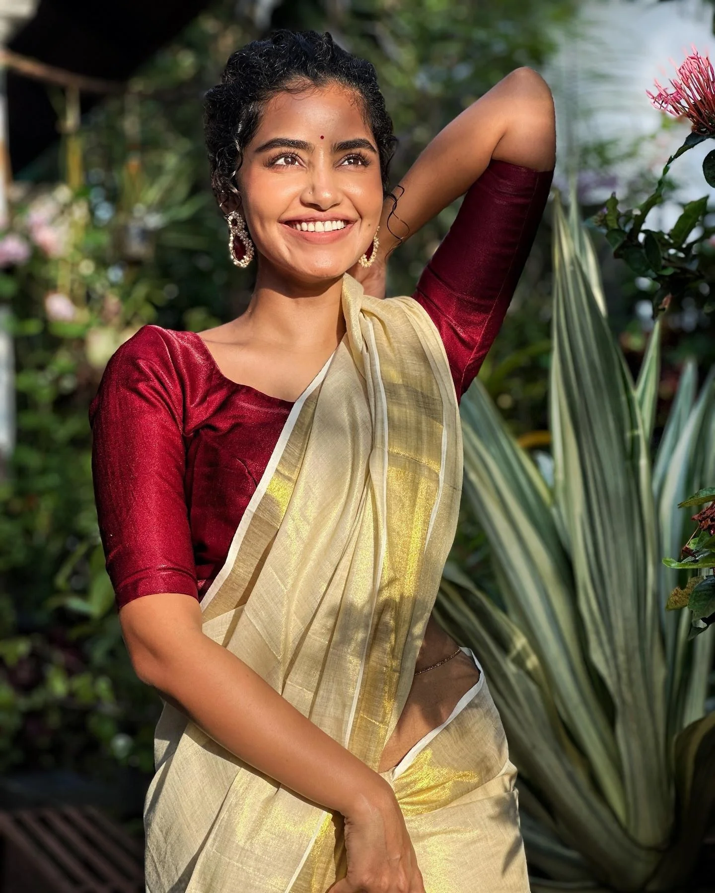 Anupama Parameswaran in Kerala Saree Look Hd Wallpaper