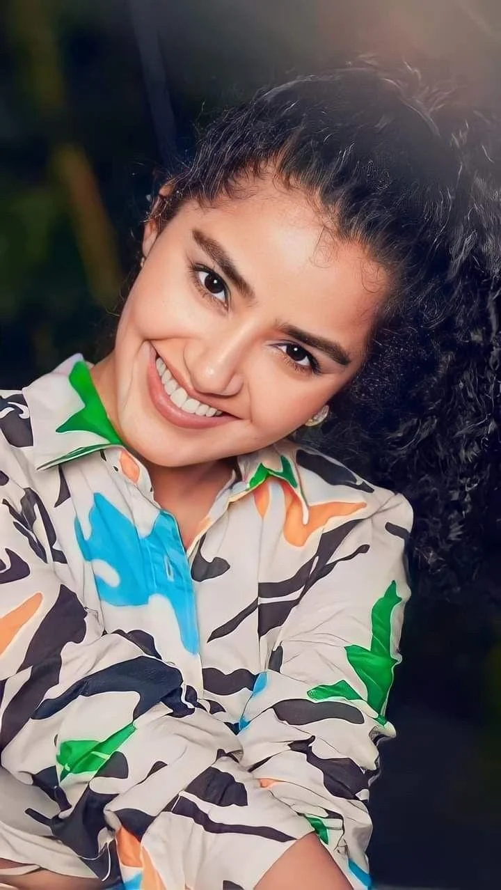 Anupama Parameswaran with Cute Smile Hd Wallpaper