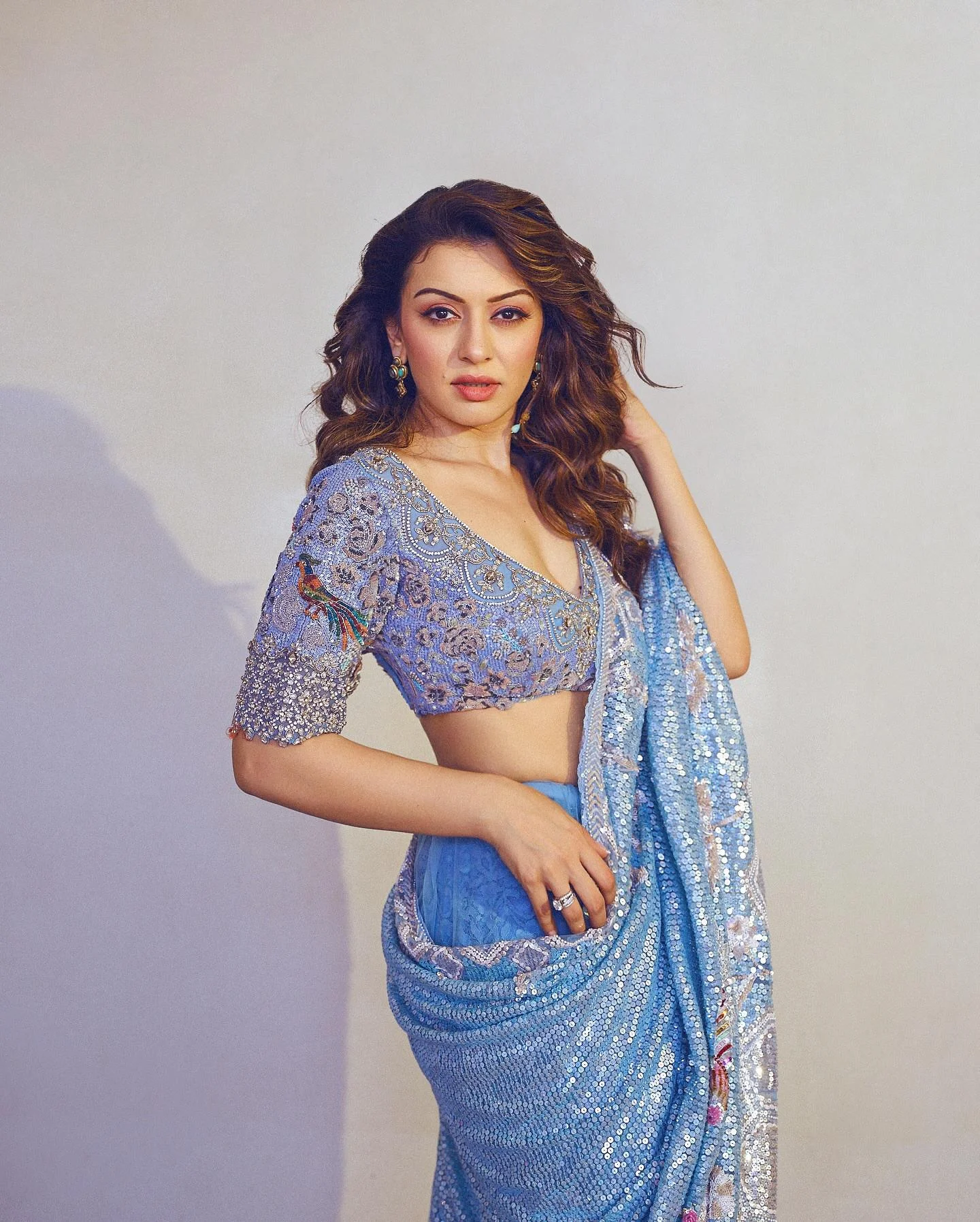 Actress Hansika Motwani in Blue Saree HD Wallpaper