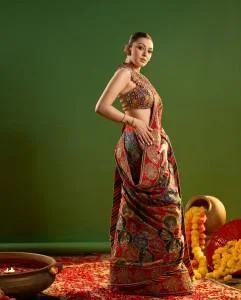 Actress Hansika Motwani in Traditional Saree
