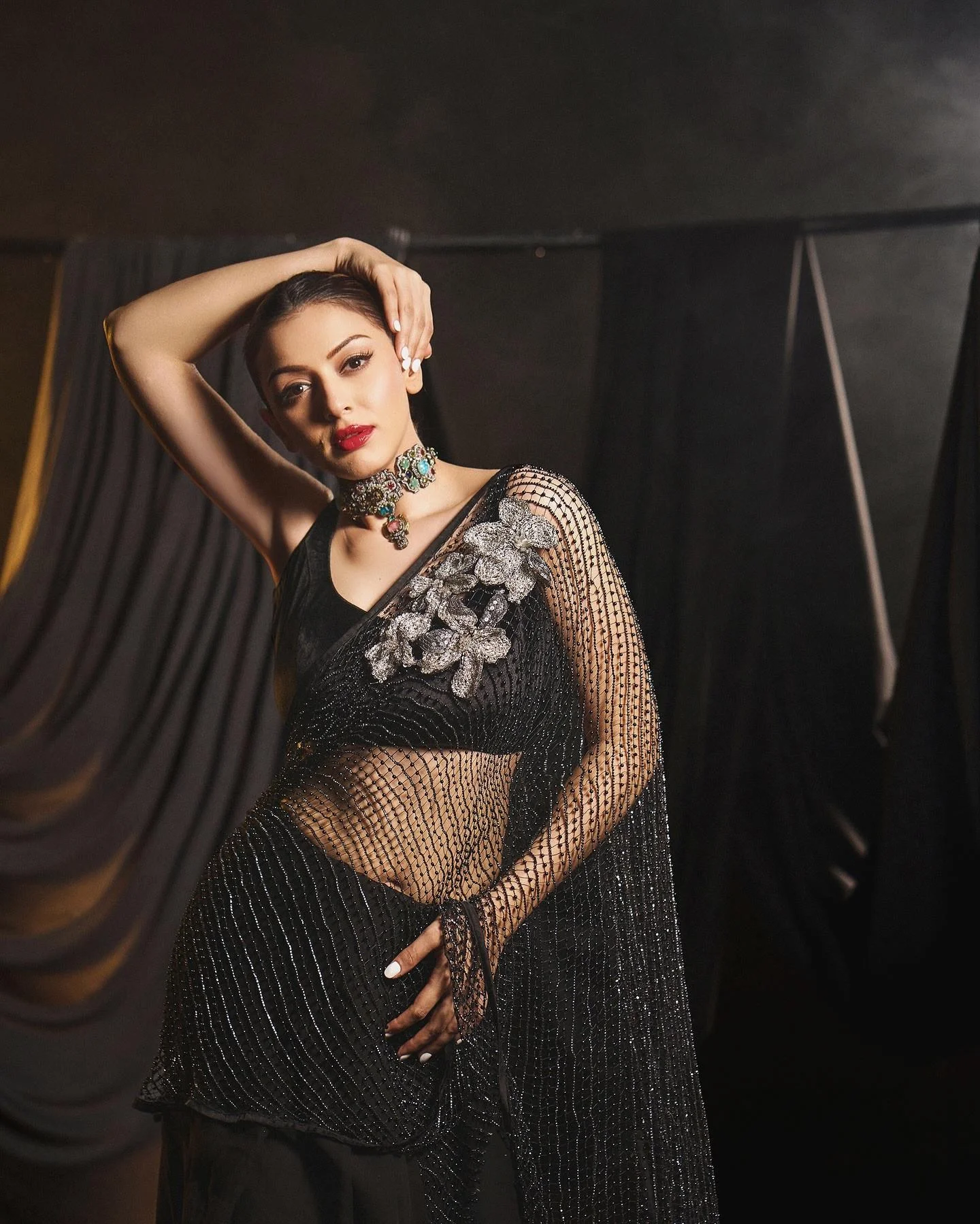Hansika Motwani in Black Sequin Saree Glamorous Look