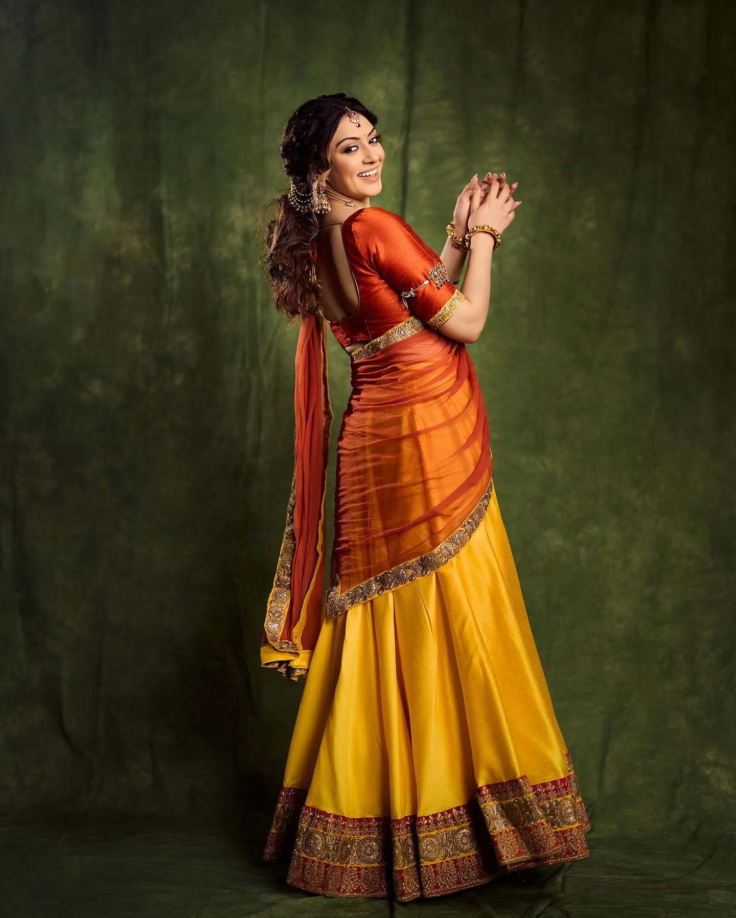 Hansika Motwani in Traditional South Indian Look HD Image