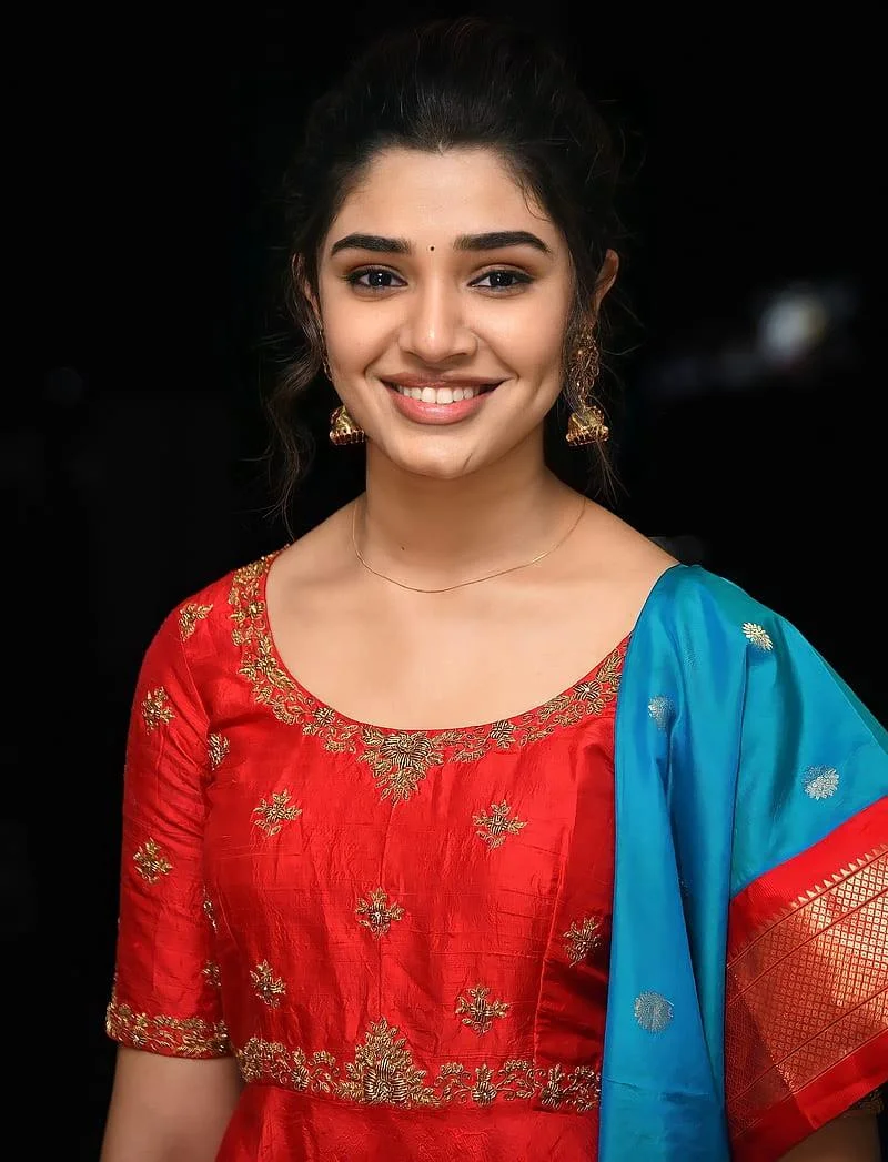 Krithi Shetty Cute in Red Chudi Hd Image