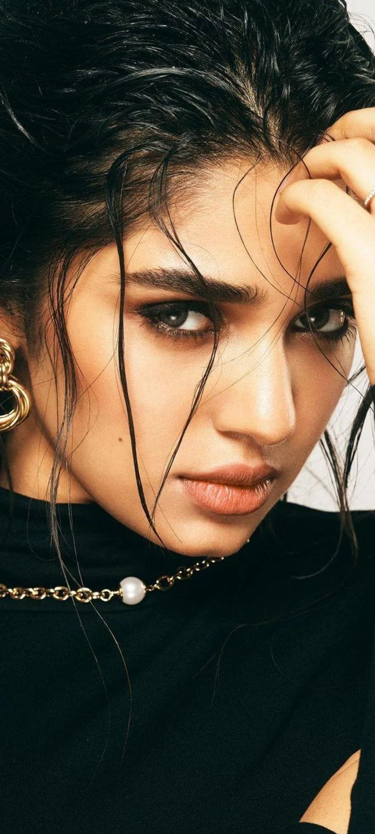 Krithi Shetty in Black Tshirt Hd Image