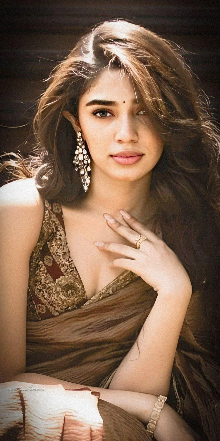 Telugu Actress Hot Kirthi Shetty Hd Image