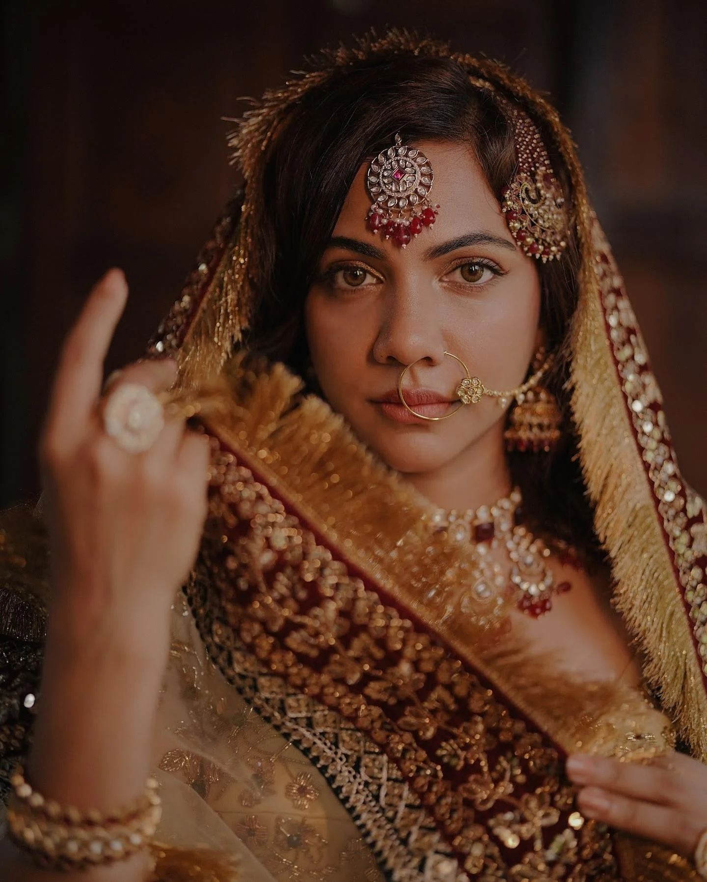 Actress Madonna Ethnic Beauty Hd Portrait