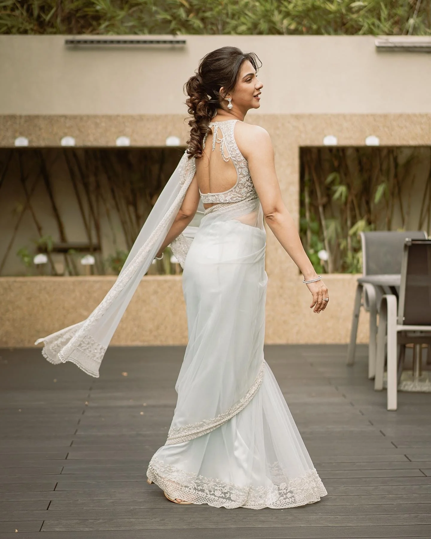 Madonna Sebastian Cute Walk in White Saree Hd Wallpaper