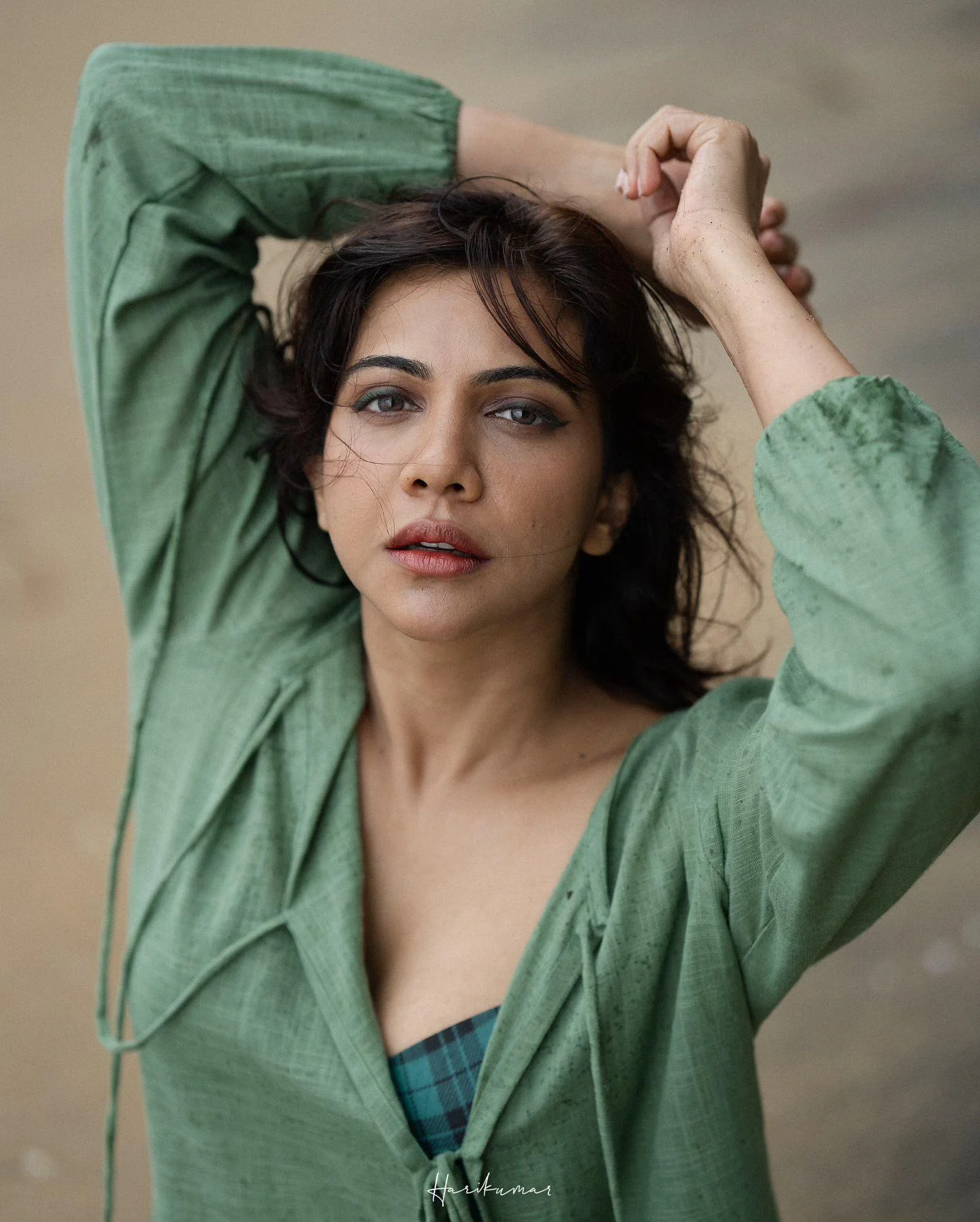 Madonna sebastian Hot Beach Photoshoot Hd