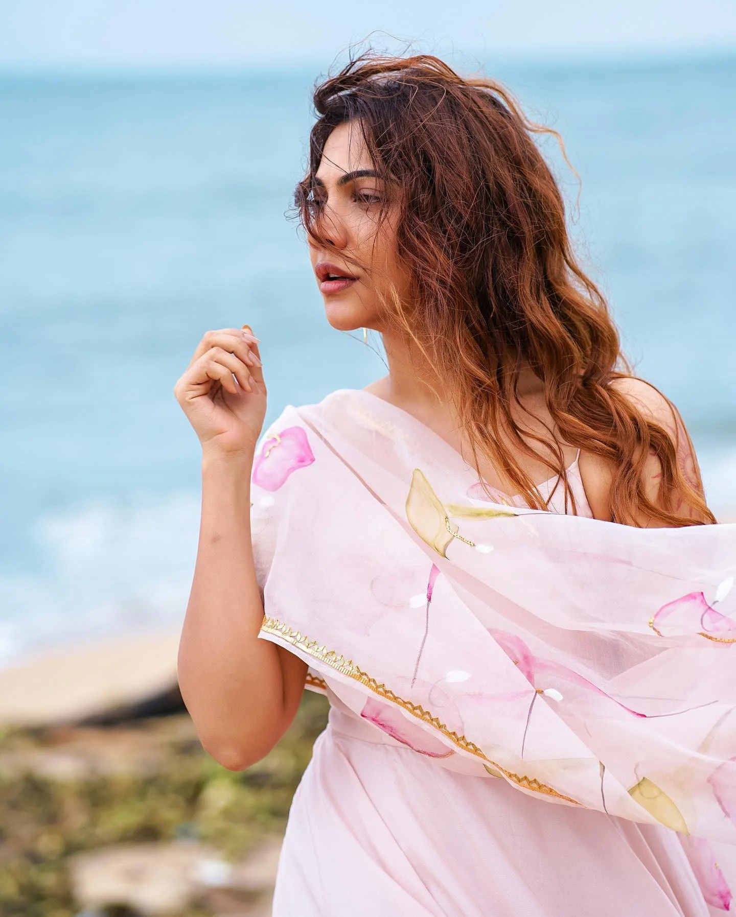 Madonna Sebastian Pink Floral Saree Wallpaper
