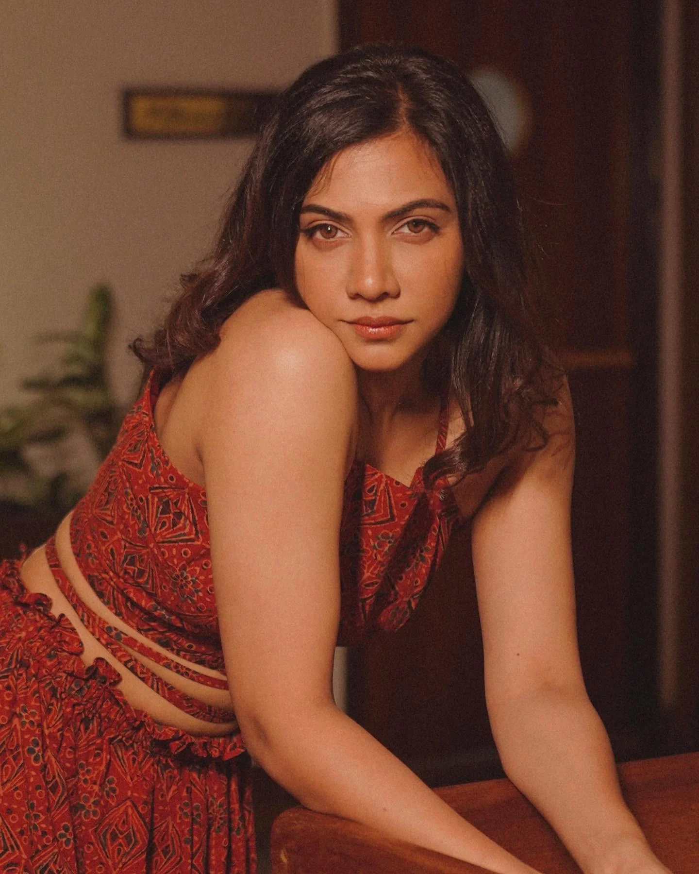 Madonna Sebastian Red Ethnic Hot Hd Wallpaper