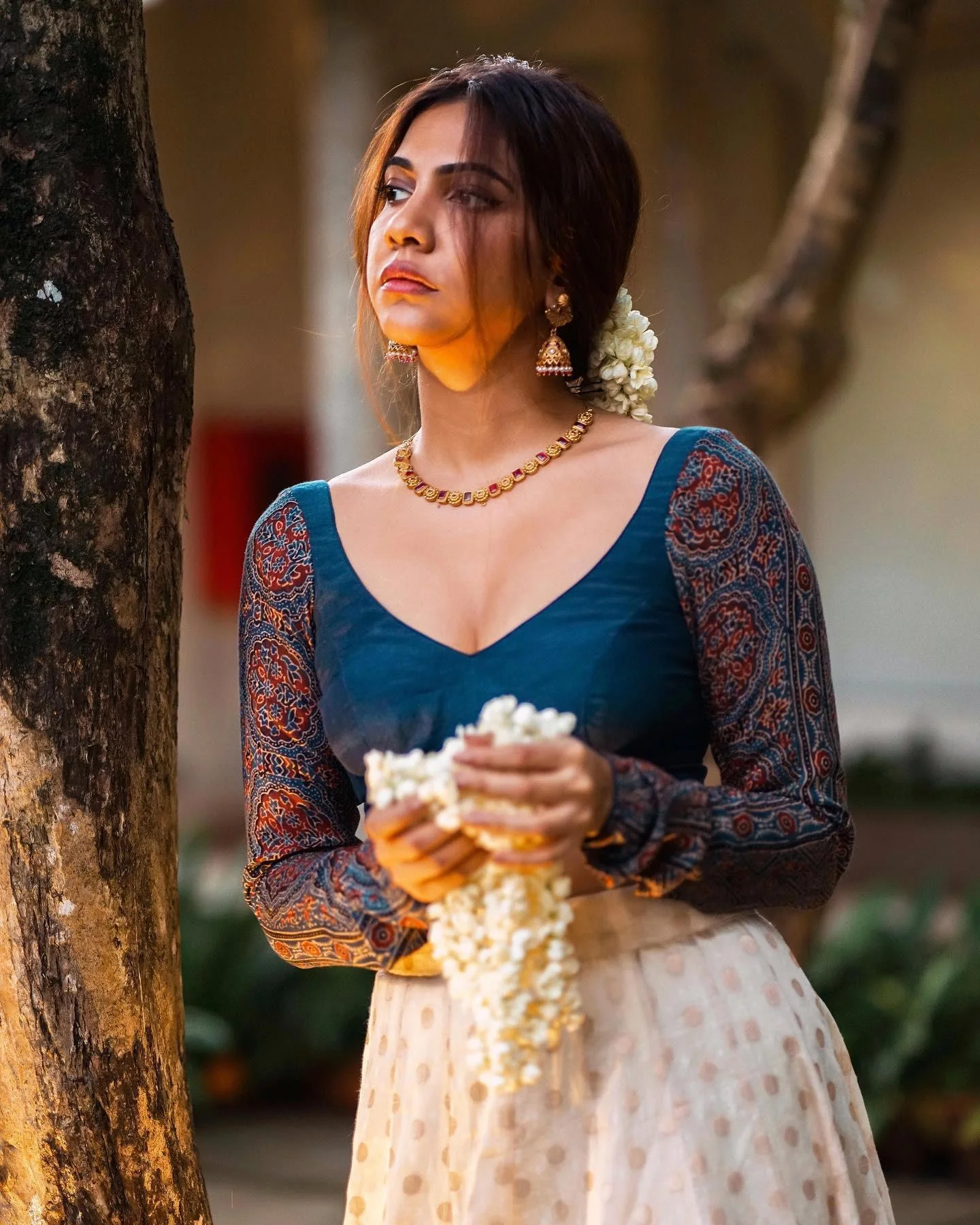 Madonna Sebastian Traditional Glow Hd Image