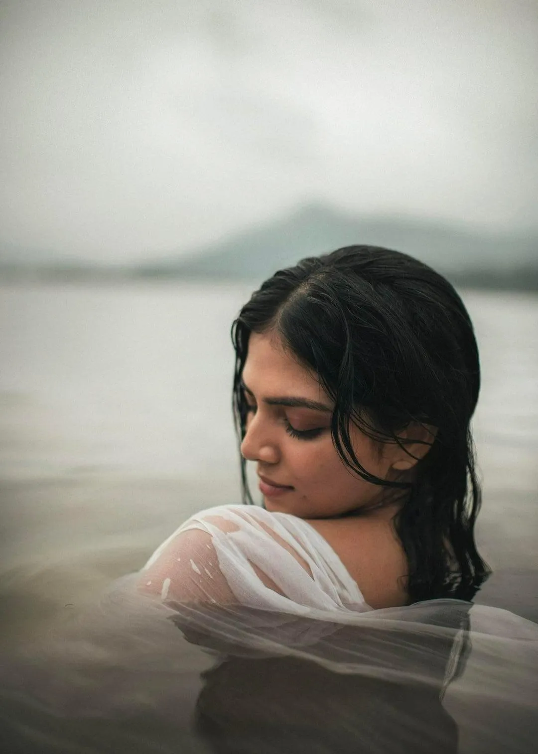 Attractive Malavika Mohanan in Saree Outdoor Fashion Pose