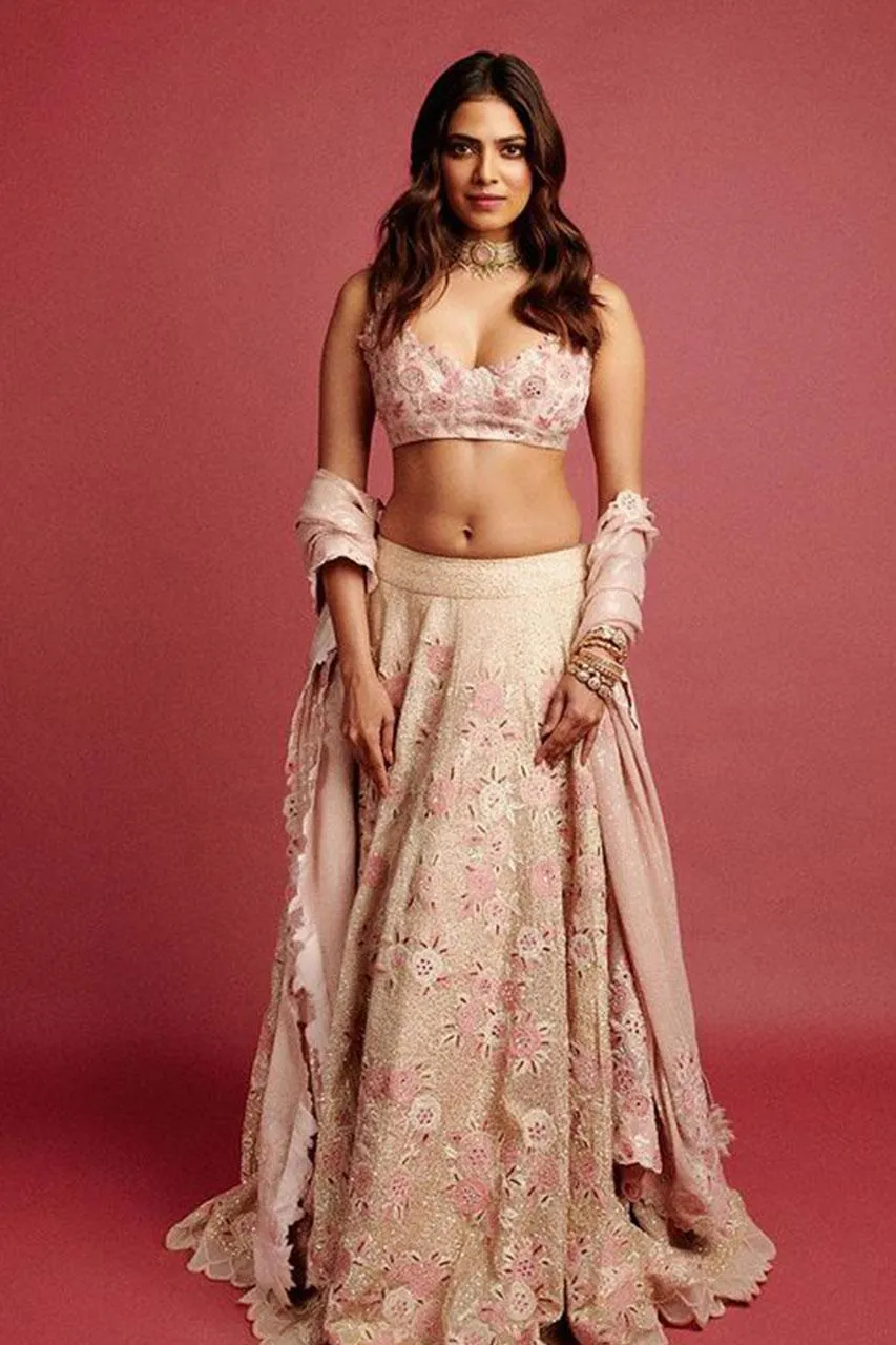 Beautiful Malavika Mohanan Glamorous Evening Gown Look Image