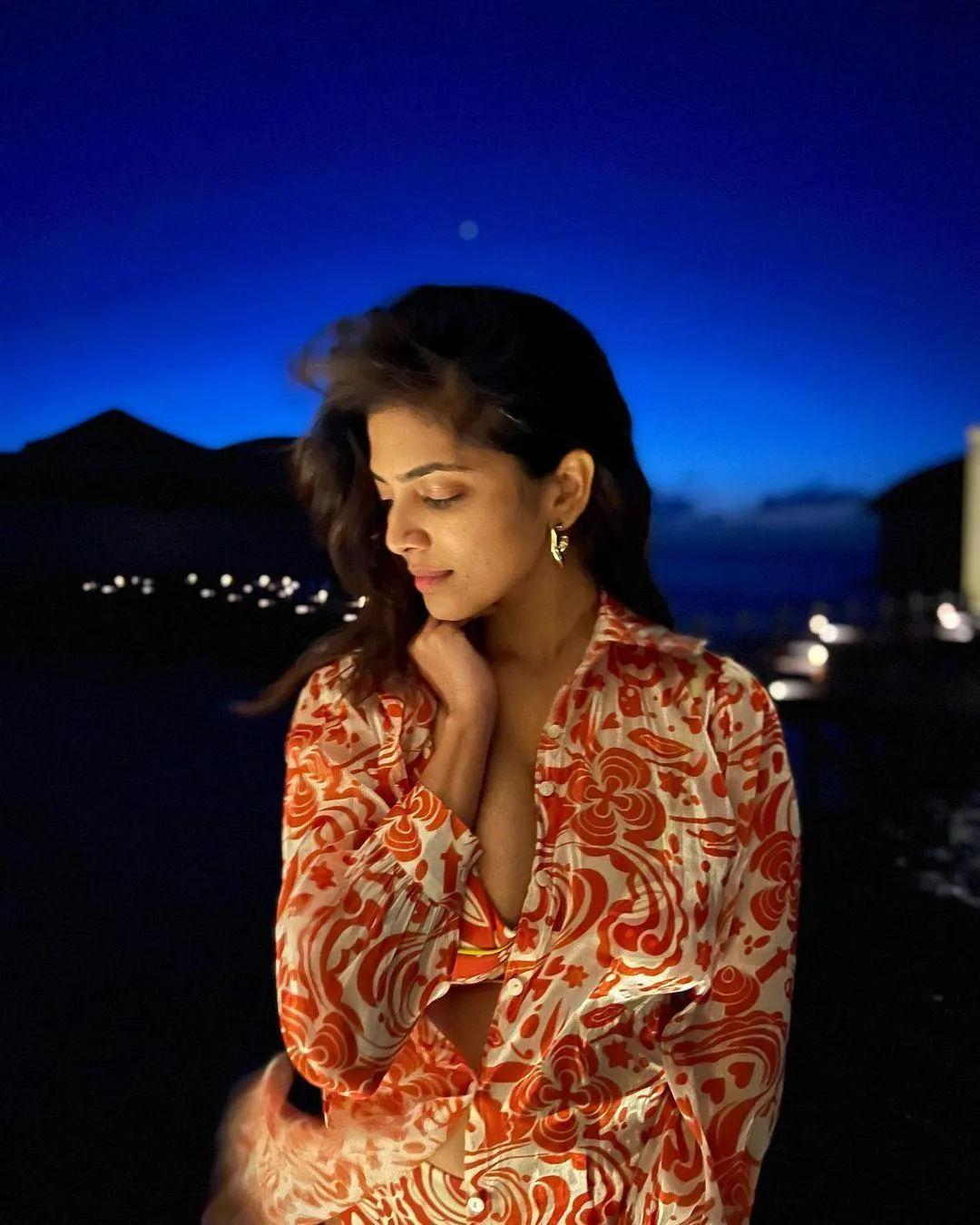 Beautiful Malavika Mohanan in Floral Ethnic Attire Wallpaper