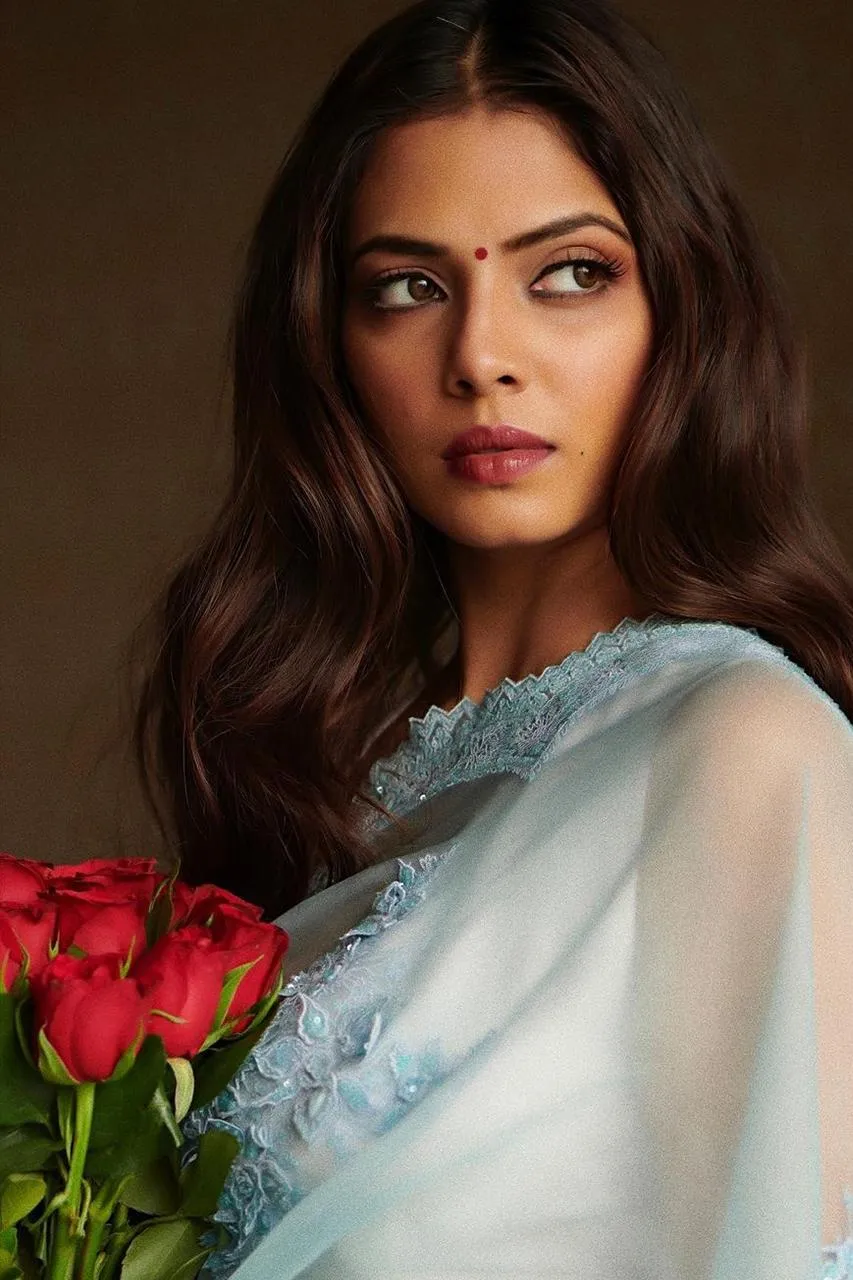 Beautiful Malavika Mohanan in Silk Saree Graceful Beauty