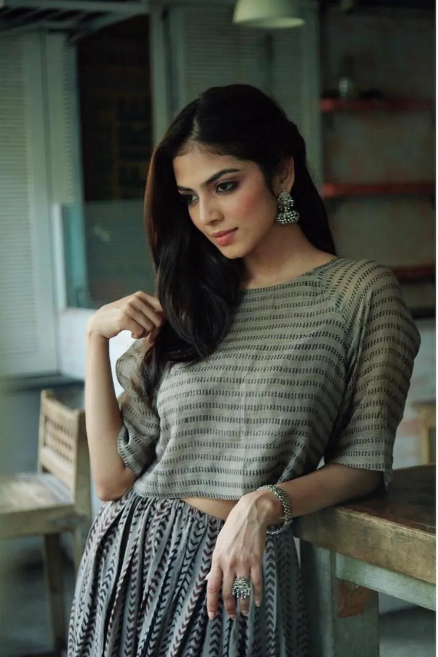 Beautiful Malavika Mohanan Sensual Grey Dress Pose Look