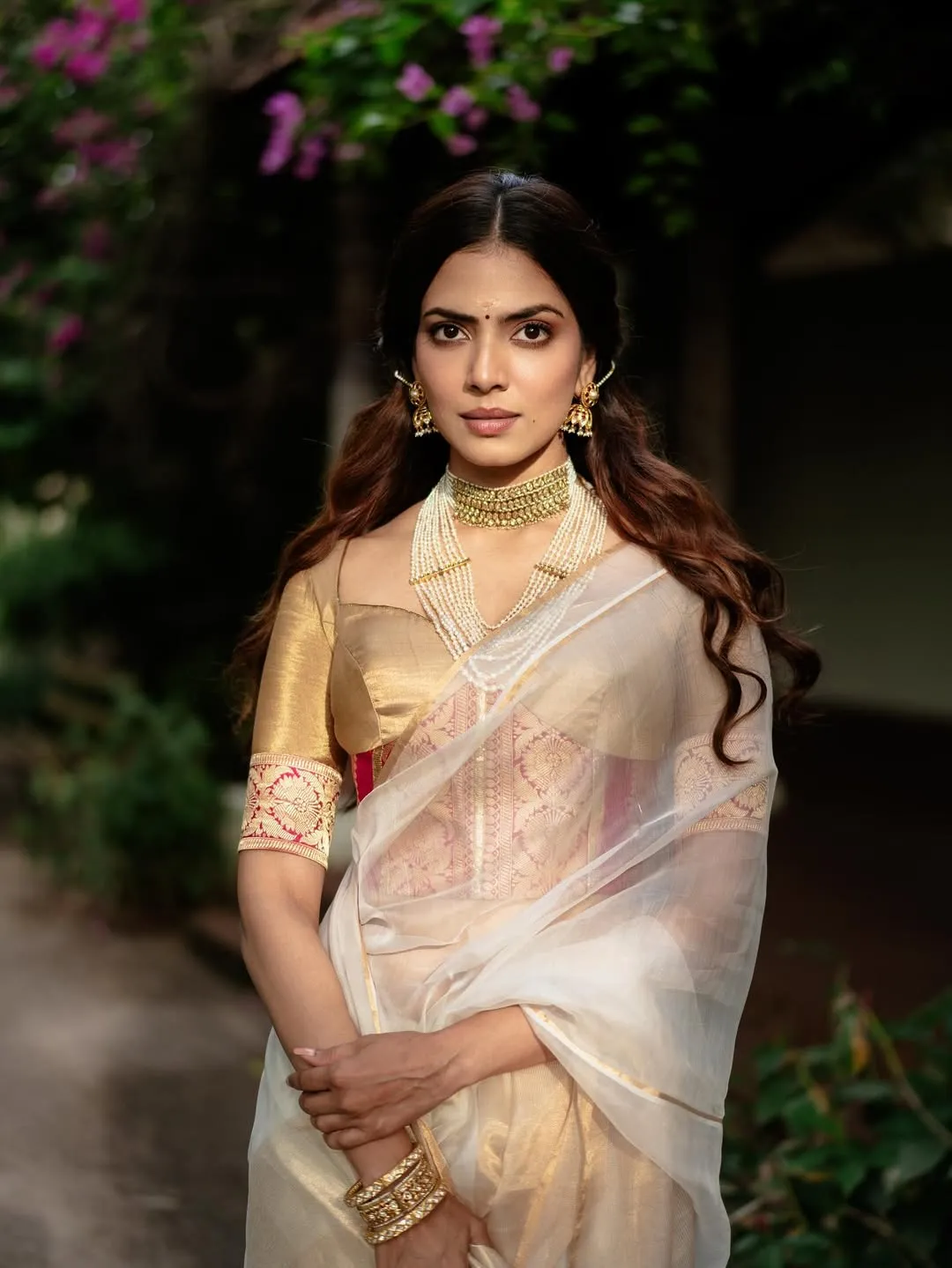 Beautiful Malavika Mohanan Wearing Traditional Saree Dress