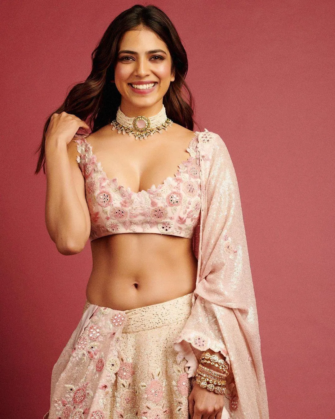 Charming Malavika Mohanan Beautiful Traditional Look Style