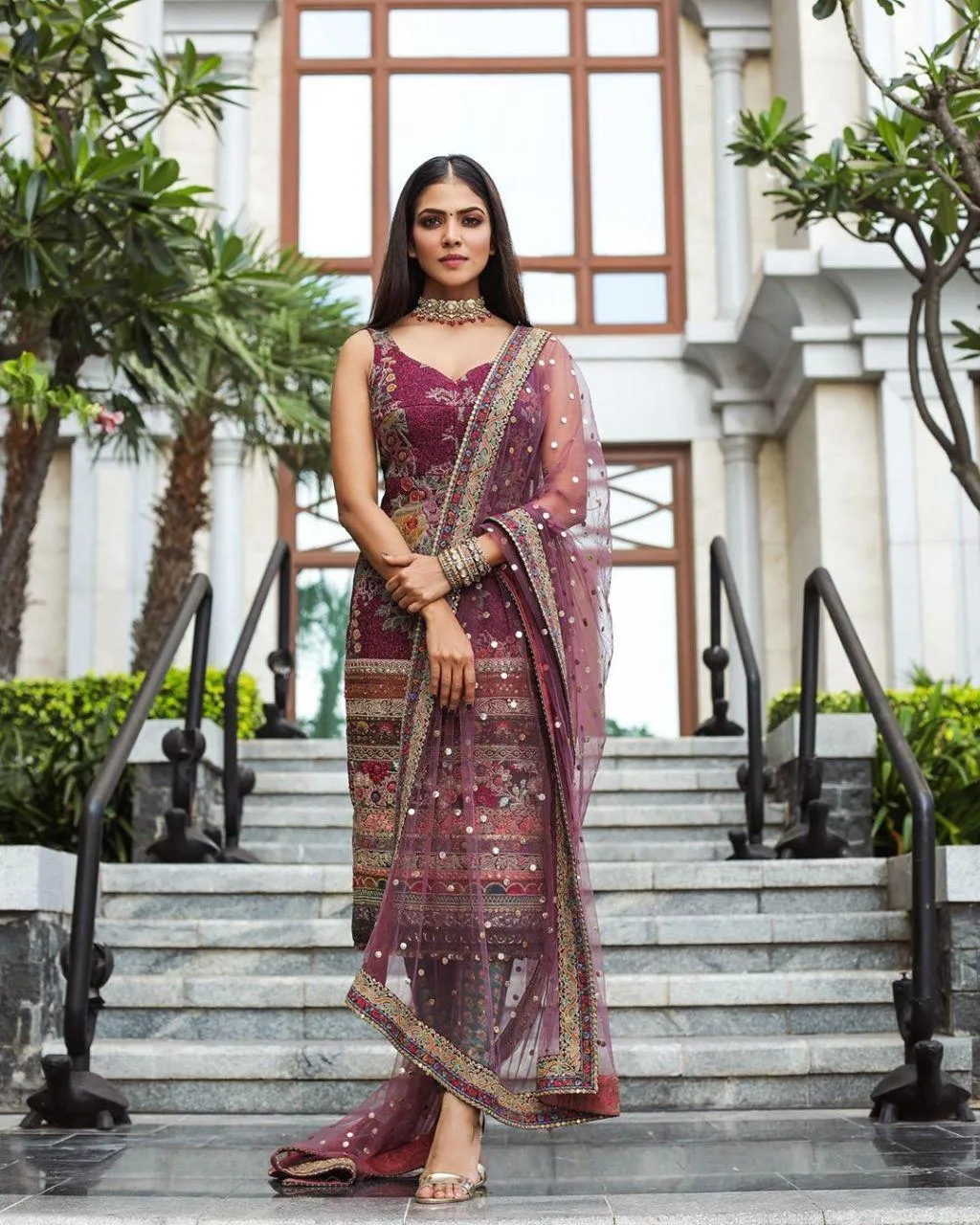 Charming Malavika Mohanan Walking in Saree Outdoor Scene