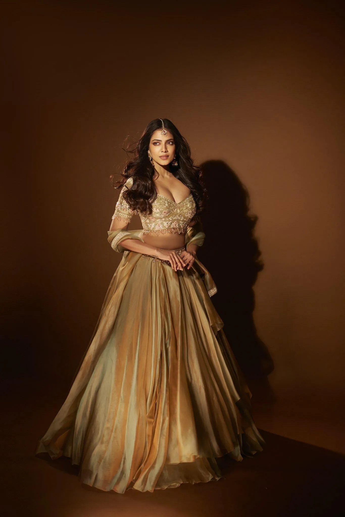 Glamorous Shot of Malavika Mohanan Bold Look in Black Gown