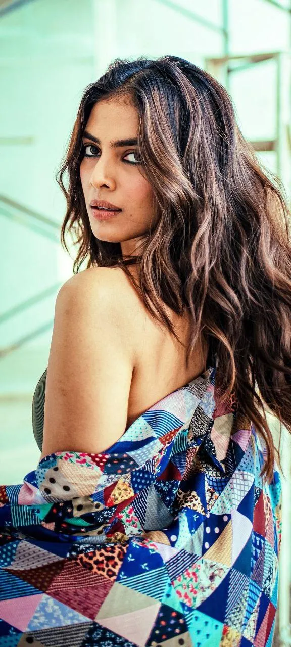 Gorgeous Malavika Mohanan Chic Look in Sleeveless Outfit