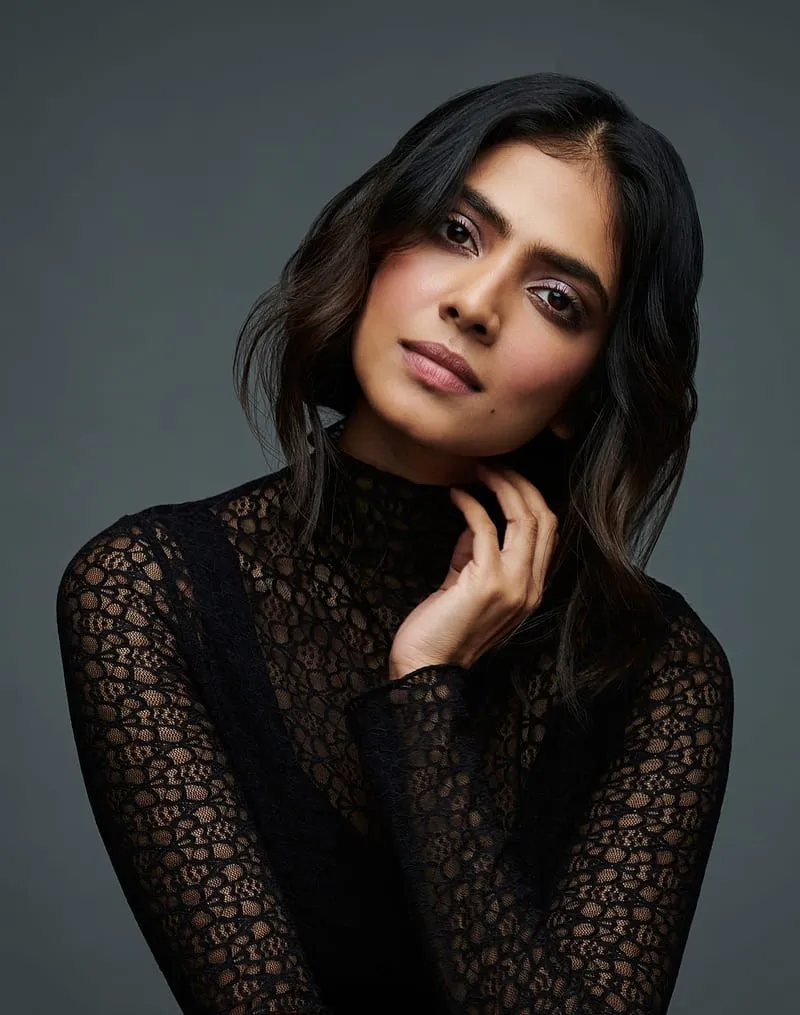 Gorgeous Malavika Mohanan Stunning Wallpaper Portrait Image