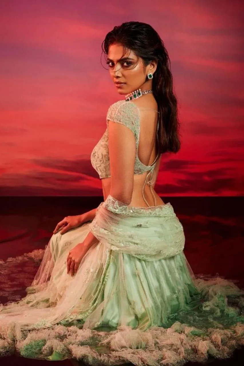 Gorgeous Shot of Malavika Mohanan Stunning in Golden Lehenga